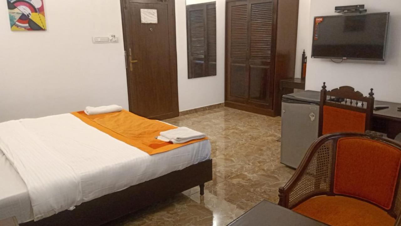Ats Willingdon Hotel Kochi Εξωτερικό φωτογραφία