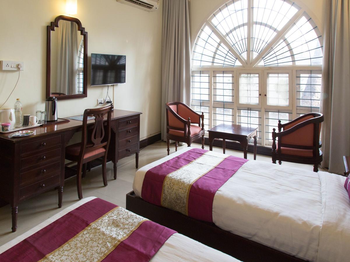Ats Willingdon Hotel Kochi Εξωτερικό φωτογραφία