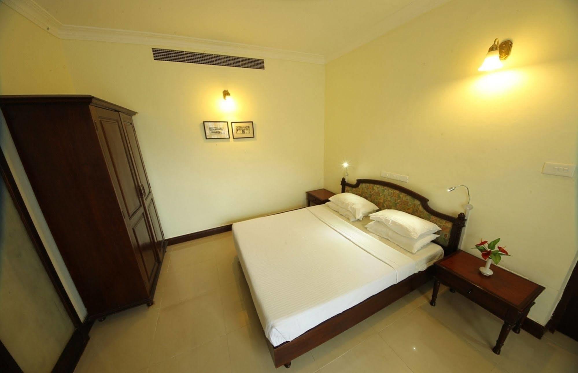 Ats Willingdon Hotel Kochi Εξωτερικό φωτογραφία
