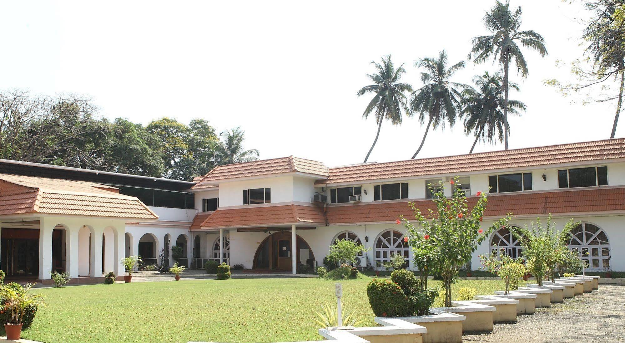 Ats Willingdon Hotel Kochi Εξωτερικό φωτογραφία